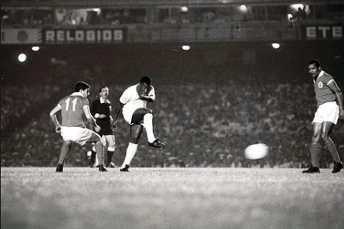 Quando Pelé Oscurò Eusébio